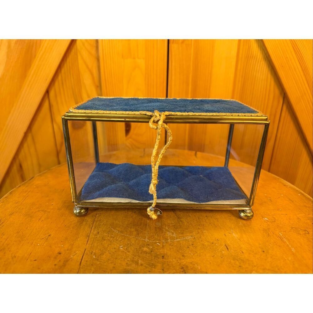 HECHO EN MEXICO GLASS & BRASS TRINKET BOX 3" X 3" X 6” (7254) Read